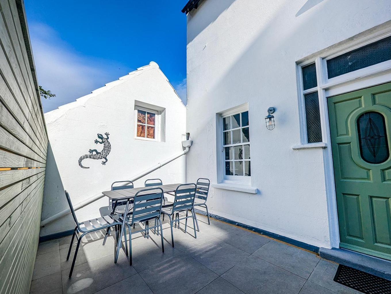 Marine Cottage - Parking - By Brighton Holiday Lets Exterior foto